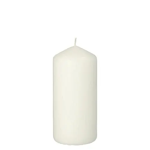 Die Starpak Stumpenkerze mit extra langer Brenndauer (Ø 60 mm, 130 mm) in schlichtem Weiß steht unangezündet und mit Docht vor weißem Hintergrund – perfekt für stilvolle Akzente und anhaltendes Licht.