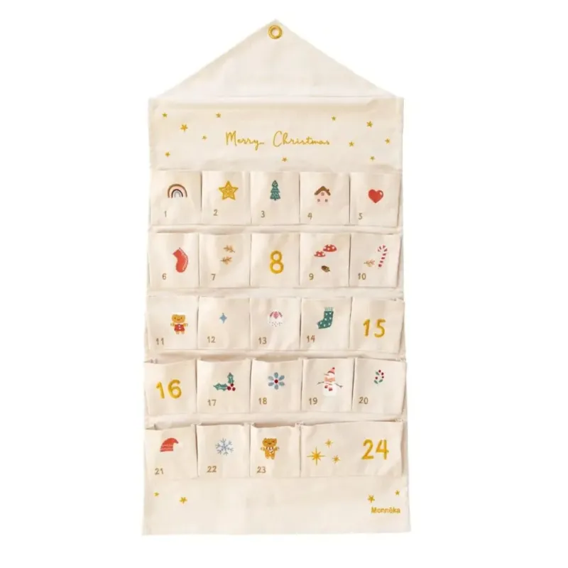 Adventskalender mit Stofftaschen