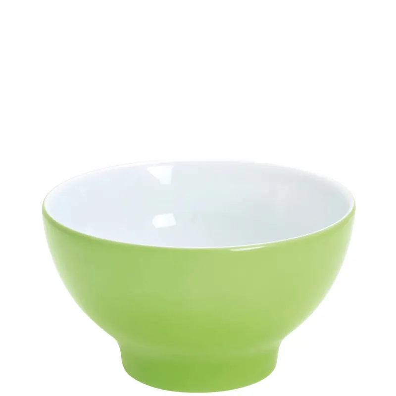 Eine runde Schüssel aus glänzendem, grünem Keramikmaterial mit einem weißen Innenraum. Die Schüssel hat einen glatten Rand und einen stabilen, breiten Fuß, der für einen sicheren Stand sorgt. Sie eignet sich ideal für Snacks, Salate oder Desserts und bringt Farbe auf den Tisch.