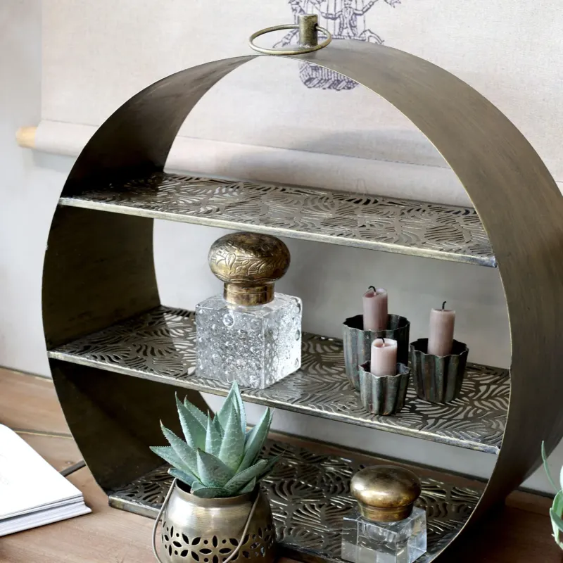 Regal mit Muster - Chic Antique