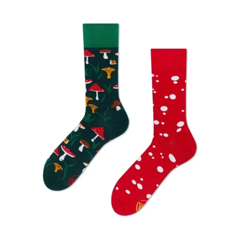 Motivsocken "MEET THE SHROOMS" von Many Mornings