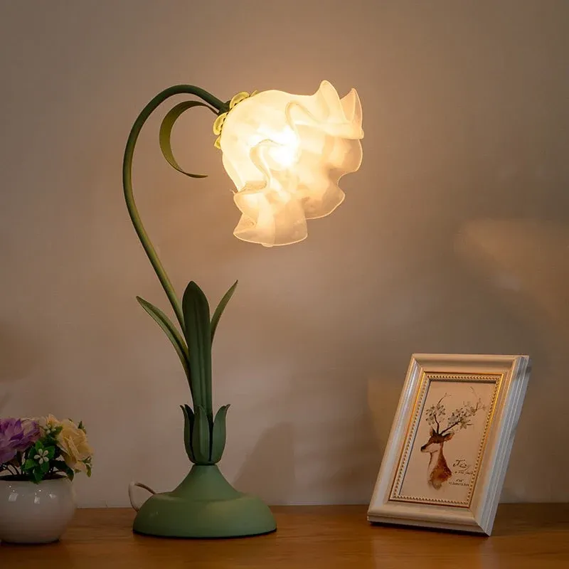 Flower Charm Nordic Style Table Lamp - Image 0
