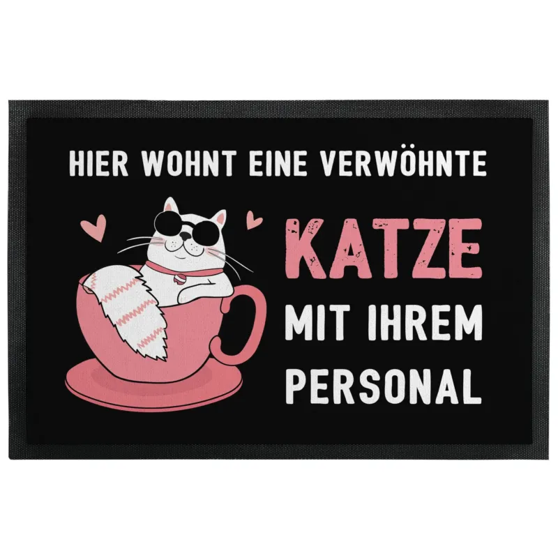 Bild: Fußmatte mit Gummilippe - Hier wohnt eine verwöhnte Katze mit ihrem Personal.