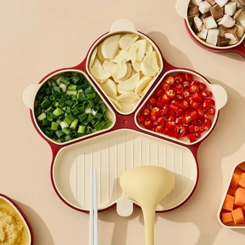 Flower-Shaped Divided Food Tray - Image 0