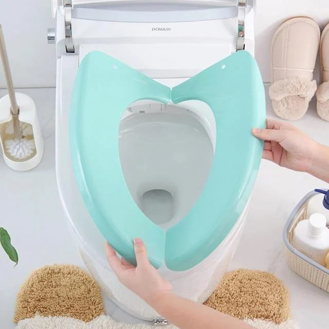 Portable Plastic Toilet Seat Cover - Image 0