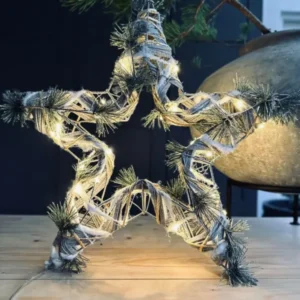 Stjerne med LED lys og gran - 40cm - VIAMAJA.DK